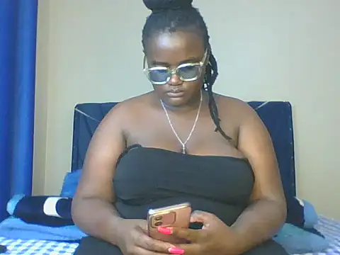 Snapshot of Montel_Montel_ chatting on 01/16/25, 12:12 Montel Montel  online show from 01/16/25, 12:12