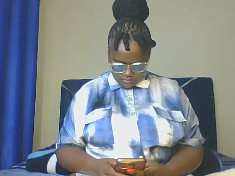 Snapshot of Montel_Montel_ chatting on 02/07/25, 04:16 Montel Montel  online show from 02/07/25, 04:16