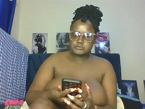 Snapshot of Montel_Montel_ chatting on 09/24/25, 01:03 Montel Montel  online show from 09/24/25, 01:03