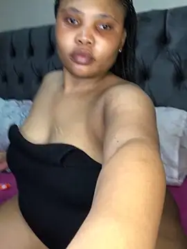 Anaelle24 online show from 05/05/26, 12:57