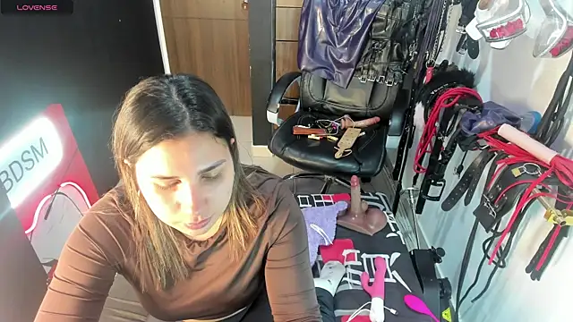 Snapshot of violet_bdsmx chatting on 10/14/25, 08:09 violet bdsmx online show from 10/14/25, 08:09