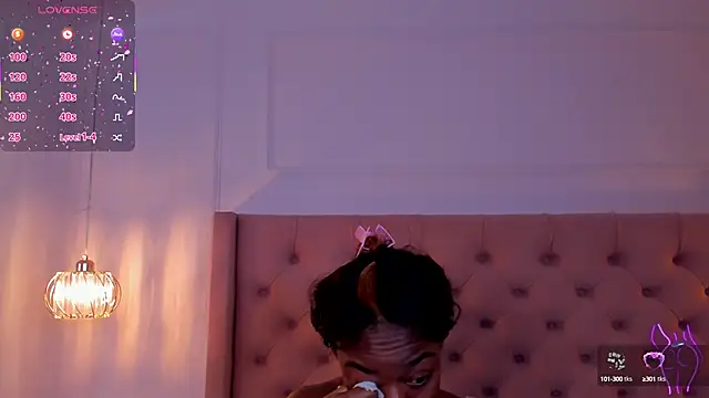 mia schwarz online show from 09/24/25, 11:46