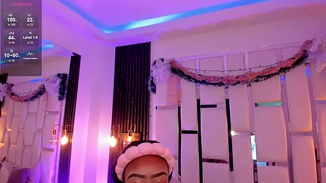 mia schwarz online show from 12/19/25, 10:28