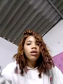 Snapshot of 1CANDYLOVE chatting on 11/23/25, 02:00 1CANDYLOVE online show from 11/23/25, 02:00