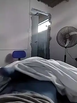 Snapshot of Xtrem3HARDxxx chatting on 12/21/24, 09:55 Xtrem3HARDxxx online show from 12/21/24, 09:55