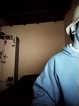 Snapshot of Xtrem3HARDxxx chatting on 03/14/25, 03:26 Xtrem3HARDxxx online show from 03/14/25, 03:26