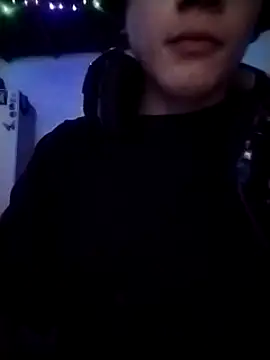 Snapshot of Xtrem3HARDxxx chatting on 03/15/25, 07:31 Xtrem3HARDxxx online show from 03/15/25, 07:31