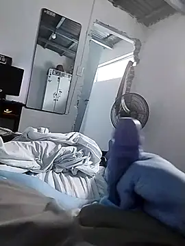 Snapshot of Xtrem3HARDxxx chatting on 03/16/25, 04:23 Xtrem3HARDxxx online show from 03/16/25, 04:23