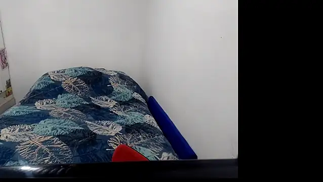 Snapshot of Xtrem3HARDxxx chatting on 09/09/25, 10:09 Xtrem3HARDxxx online show from 09/09/25, 10:09