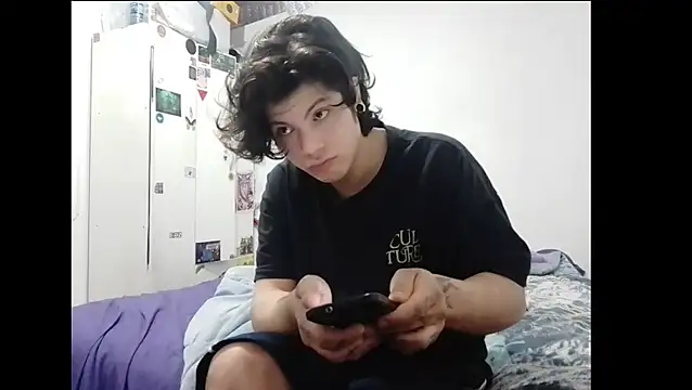 Snapshot of Xtrem3HARDxxx chatting on 09/27/25, 12:26 Xtrem3HARDxxx online show from 09/27/25, 12:26