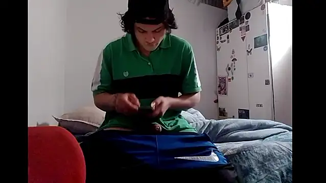 Snapshot of Xtrem3HARDxxx chatting on 09/27/25, 02:00 Xtrem3HARDxxx online show from 09/27/25, 02:00