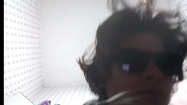 Snapshot of Xtrem3HARDxxx chatting on 10/01/25, 07:47 Xtrem3HARDxxx online show from 10/01/25, 07:47