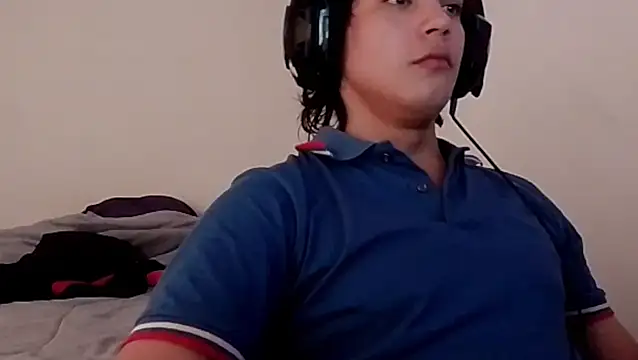 Snapshot of Xtrem3HARDxxx chatting on 10/10/25, 06:12 Xtrem3HARDxxx online show from 10/10/25, 06:12