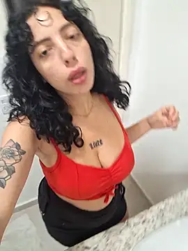 Sweet-diamondxxx online show from 12/22/25, 02:36