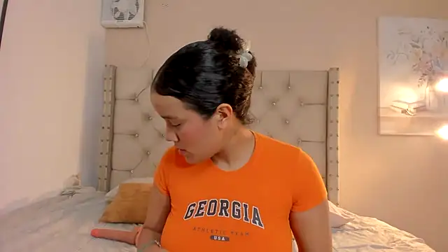 vanesasexyhot21 online show from 09/25/25, 02:59