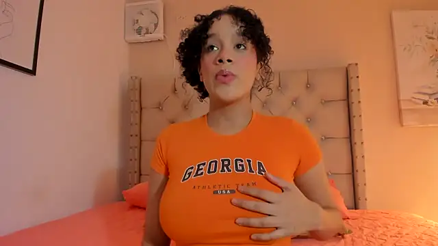 vanesasexyhot21 online show from 12/22/25, 02:30