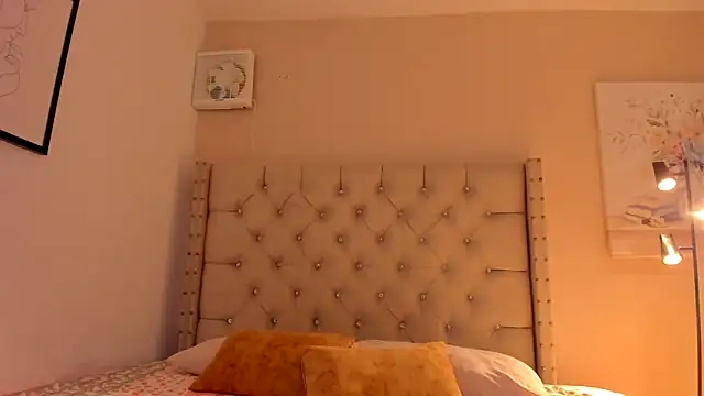 vanesasexyhot21 online show from 03/03/26, 02:18