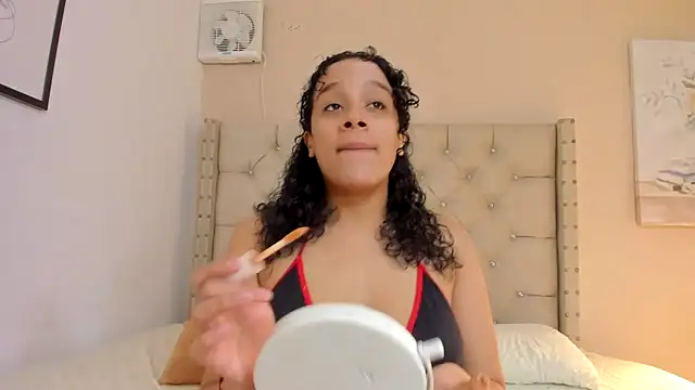 vanesasexyhot21 online show from 04/08/26, 02:22