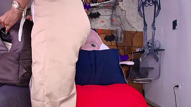 aisha sh online show from 10/17/25, 11:57