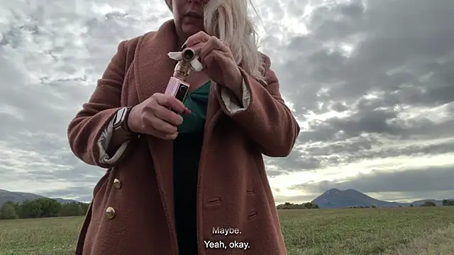 EmyLana online show from 10/25/25, 08:22