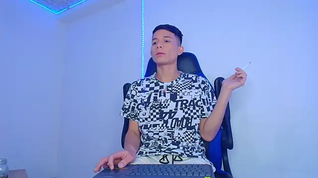 bryamer 19 online show from 02/06/25, 06:18