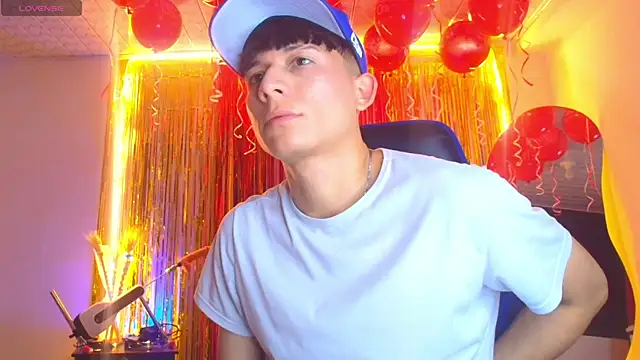 bryamer 19 online show from 09/25/25, 08:29