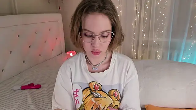 Natural pussy online show from 02/20/25, 04:25