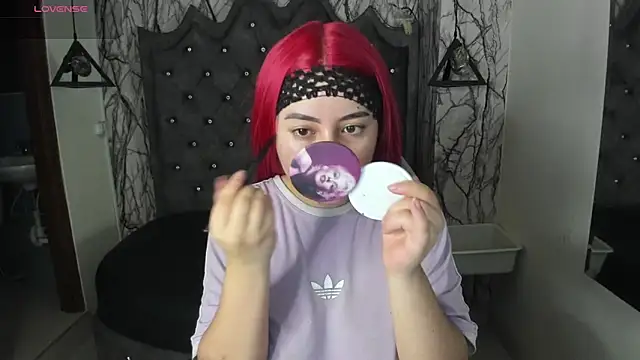 larissa01  online show from 03/09/25, 03:01