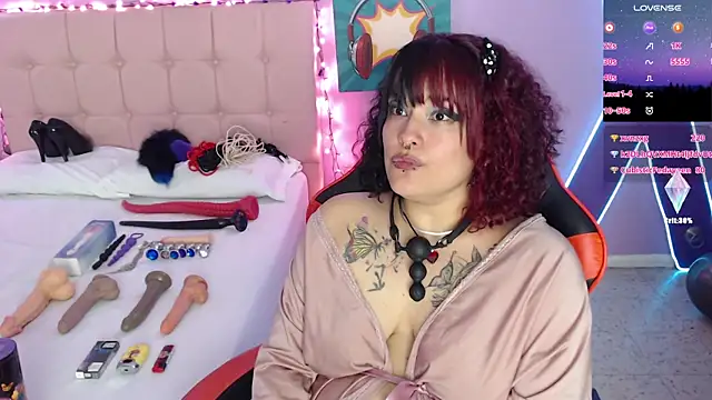 Snapshot of Ruby_Skywalker_ chatting on 12/12/24, 06:25 Ruby Skywalker online show from 12/12/24, 06:25
