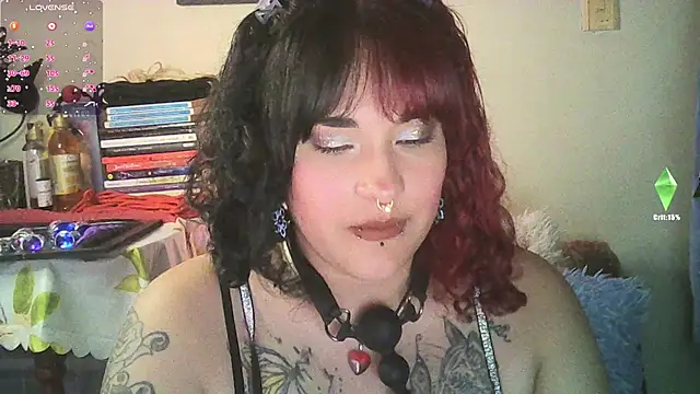 Snapshot of Ruby_Skywalker_ chatting on 01/21/25, 02:11 Ruby Skywalker online show from 01/21/25, 02:11
