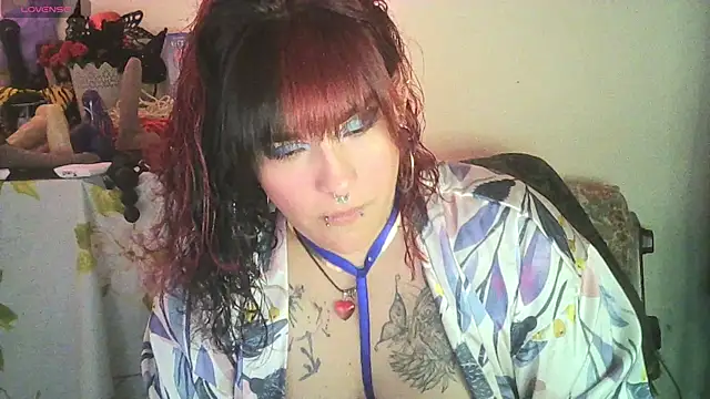 Snapshot of Ruby_Skywalker_ chatting on 01/24/25, 02:28 Ruby Skywalker online show from 01/24/25, 02:28