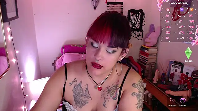 Snapshot of Ruby_Skywalker_ chatting on 02/28/25, 08:07 Ruby Skywalker online show from 02/28/25, 08:07