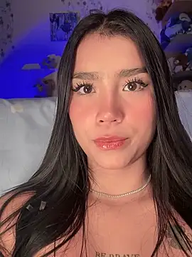 -Loren- online show from 02/13/26, 12:01