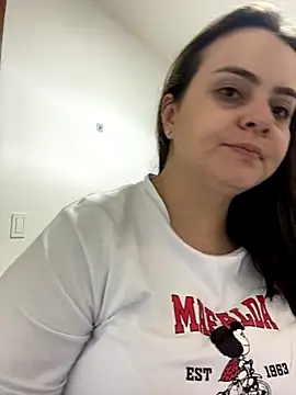 Im Amelia online show from 10/23/25, 10:08