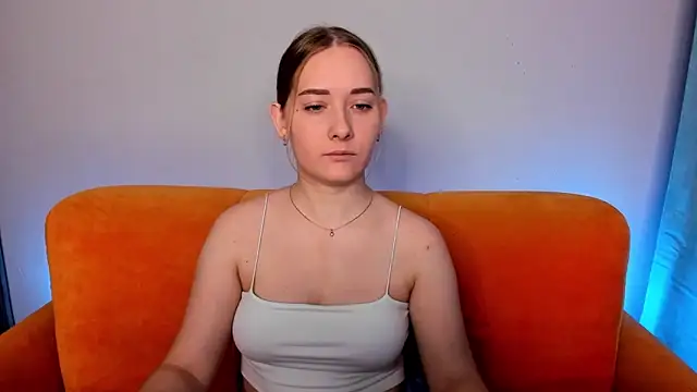 Snapshot of AlinaVice chatting on 02/03/25, 01:09 AlinaVice online show from 02/03/25, 01:09