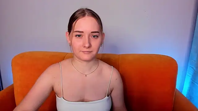 Snapshot of AlinaVice chatting on 02/03/25, 04:14 AlinaVice online show from 02/03/25, 04:14