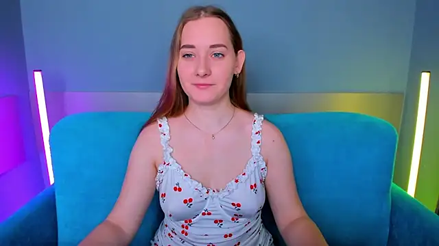 Snapshot of AlinaVice chatting on 02/05/25, 01:15 AlinaVice online show from 02/05/25, 01:15