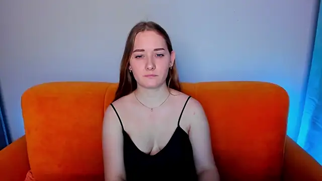 Snapshot of AlinaVice chatting on 02/07/25, 05:20 AlinaVice online show from 02/07/25, 05:20
