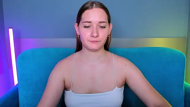 Snapshot of AlinaVice chatting on 02/11/25, 07:33 AlinaVice online show from 02/11/25, 07:33