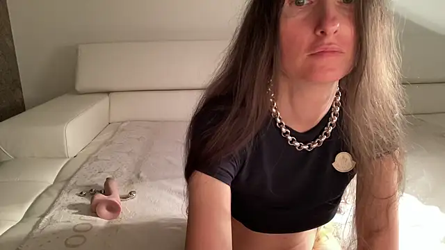 sexyLolia11 online show from 09/12/25, 08:42