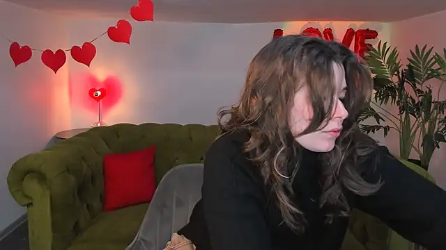  Sun Shy  online show from 03/06/25, 01:14