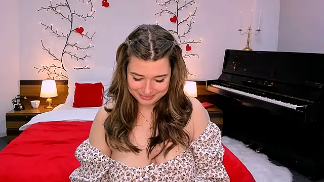  Sun Shy  online show from 03/09/25, 02:07