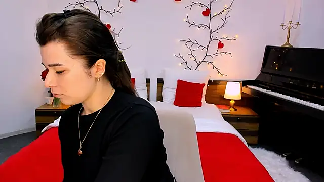  Sun Shy  online show from 09/23/25, 09:12