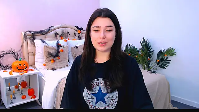  Sun Shy  online show from 11/05/25, 01:22