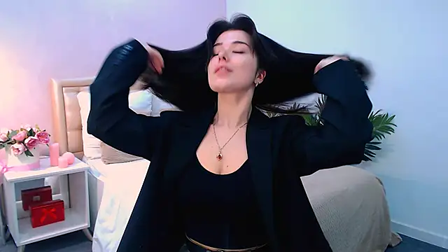  Sun Shy  online show from 12/02/25, 01:17