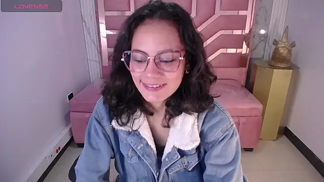 Tyna ch online show from 12/09/24, 04:26