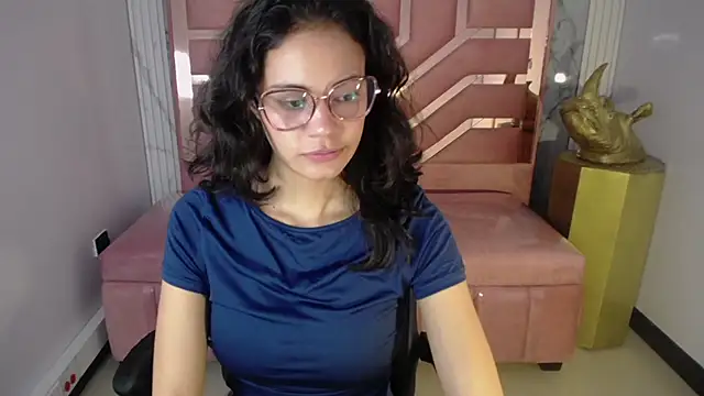 Tyna ch online show from 12/26/24, 04:25