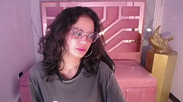 Tyna ch online show from 12/28/24, 08:04