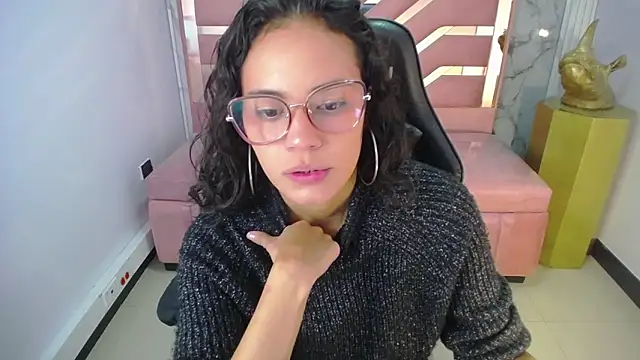 Tyna ch online show from 02/19/25, 04:11