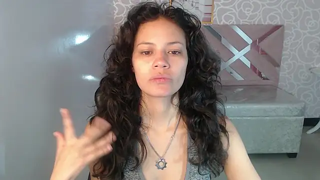 Tyna ch online show from 09/08/25, 04:50